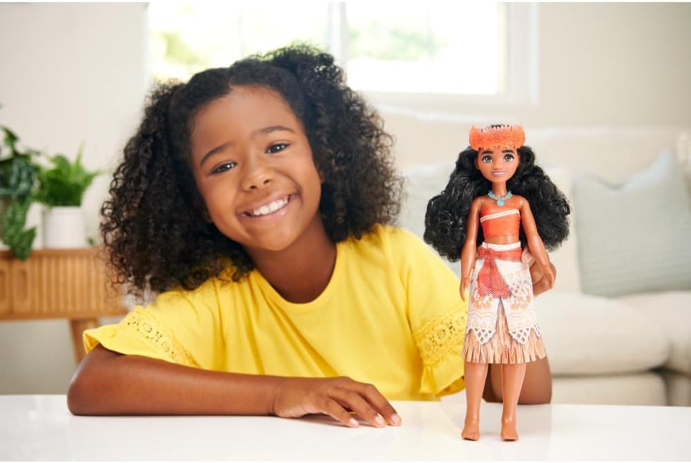 Mattel Disney Princess Tiana Doll in Sparkling Fashion with Removable Skirt, Tiara and Shoes, Posable & Collectible, Inspired by Movie