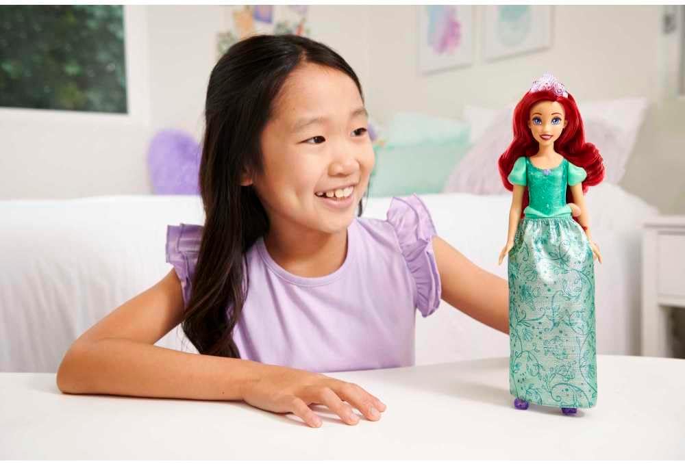 Mattel Disney Princess Tiana Doll in Sparkling Fashion with Removable Skirt, Tiara and Shoes, Posable & Collectible, Inspired by Movie