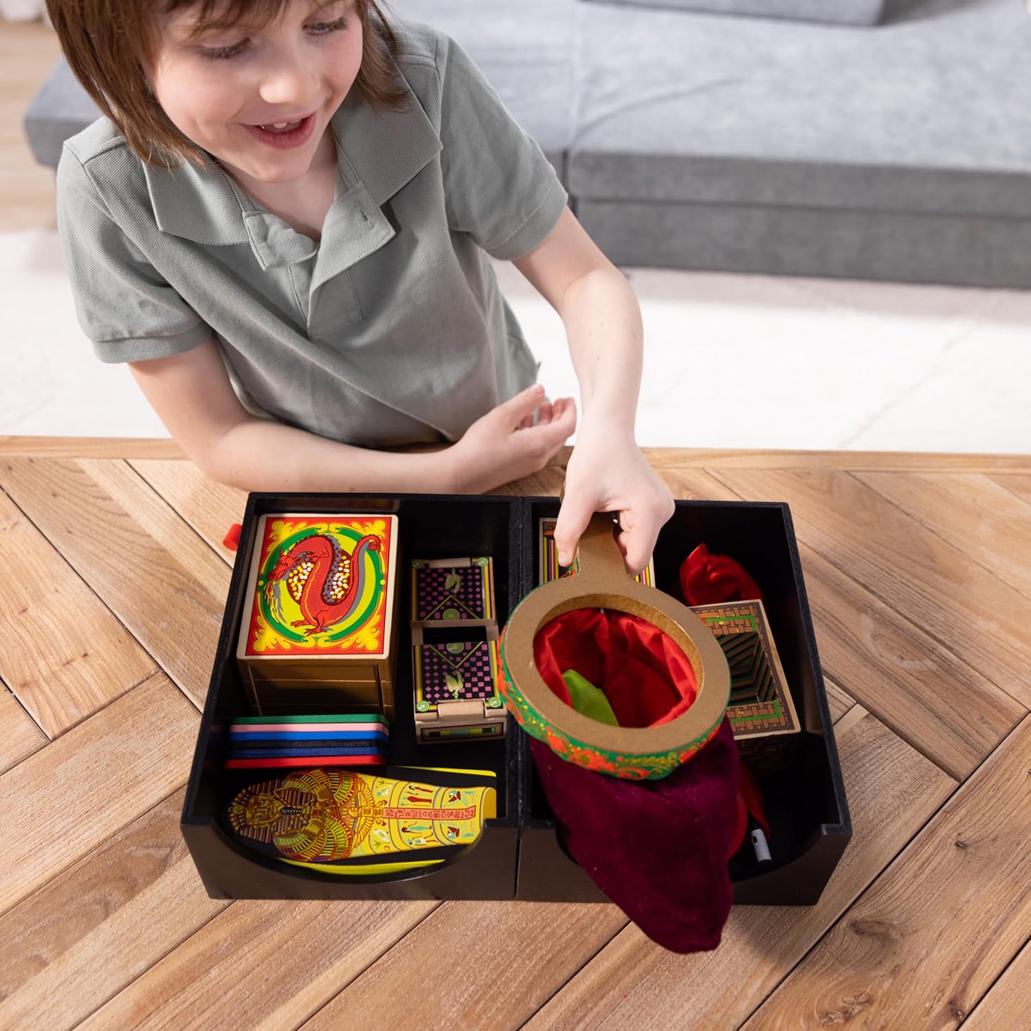 Melissa & Doug 11170 Deluxe Magic Set | Pretend Play Toy | Play Set | 8+ | Gift for Boy or Girl, Multicolor