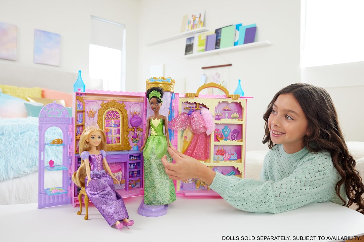 Mattel Disney Princess Tiana Doll in Sparkling Fashion with Removable Skirt, Tiara and Shoes, Posable & Collectible, Inspired by Movie